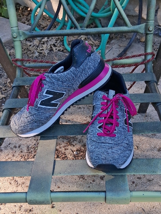 New Balance Shoes - New Balance Womens Tennis Shoe 574 Style